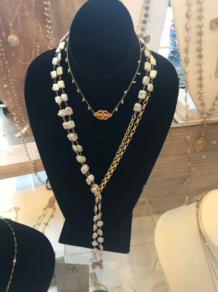 Annie 22kt Gold Vermeil Necklace With Rice Pearls